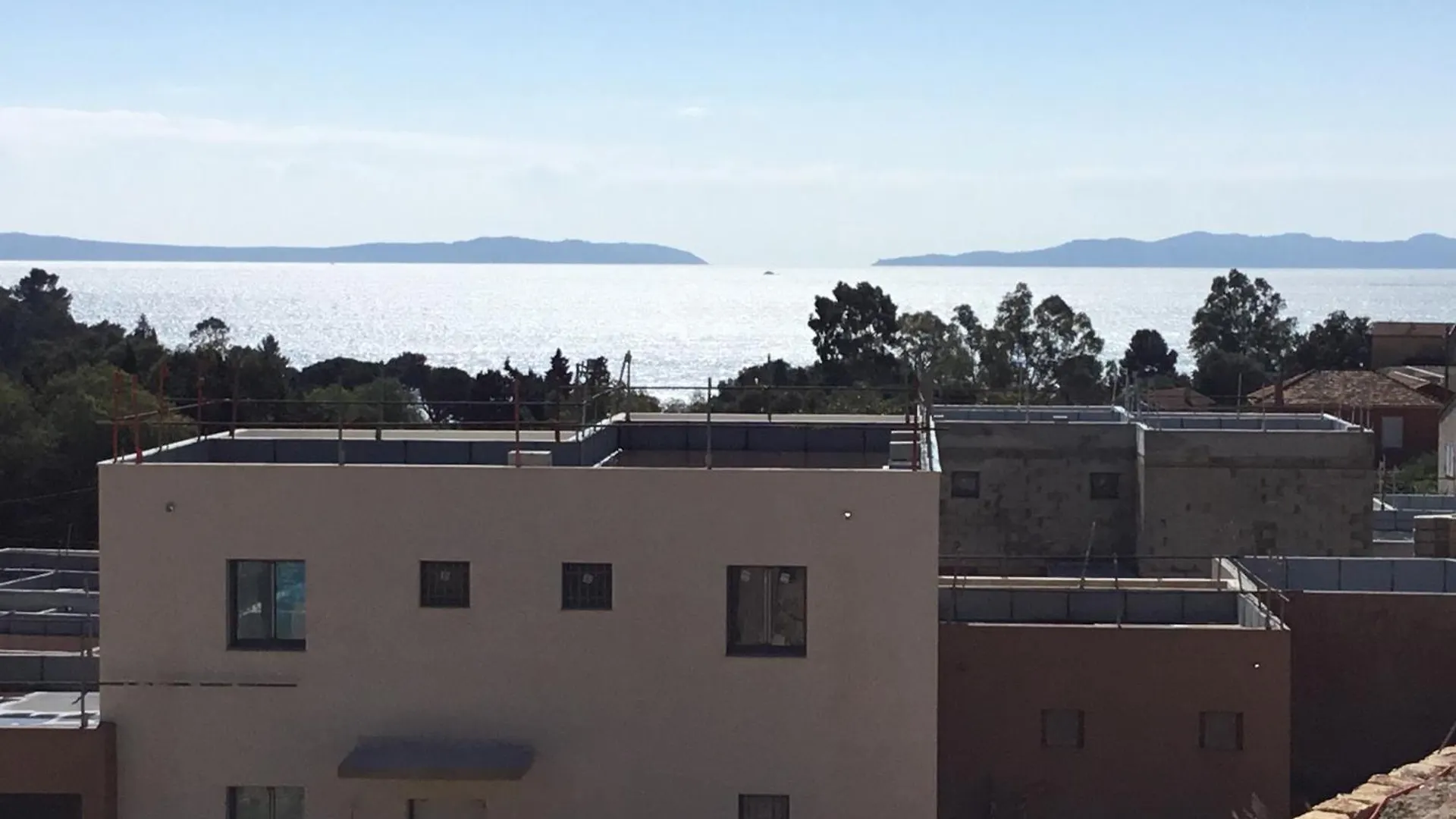 Apartament Haut De Villa Vue Mer Le Lavandou Francja